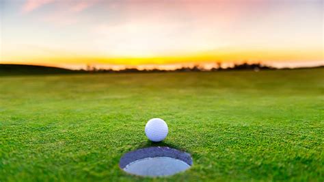 Mastering the Art of Golfing with the Nagic Carpet Golf Halveaton RX